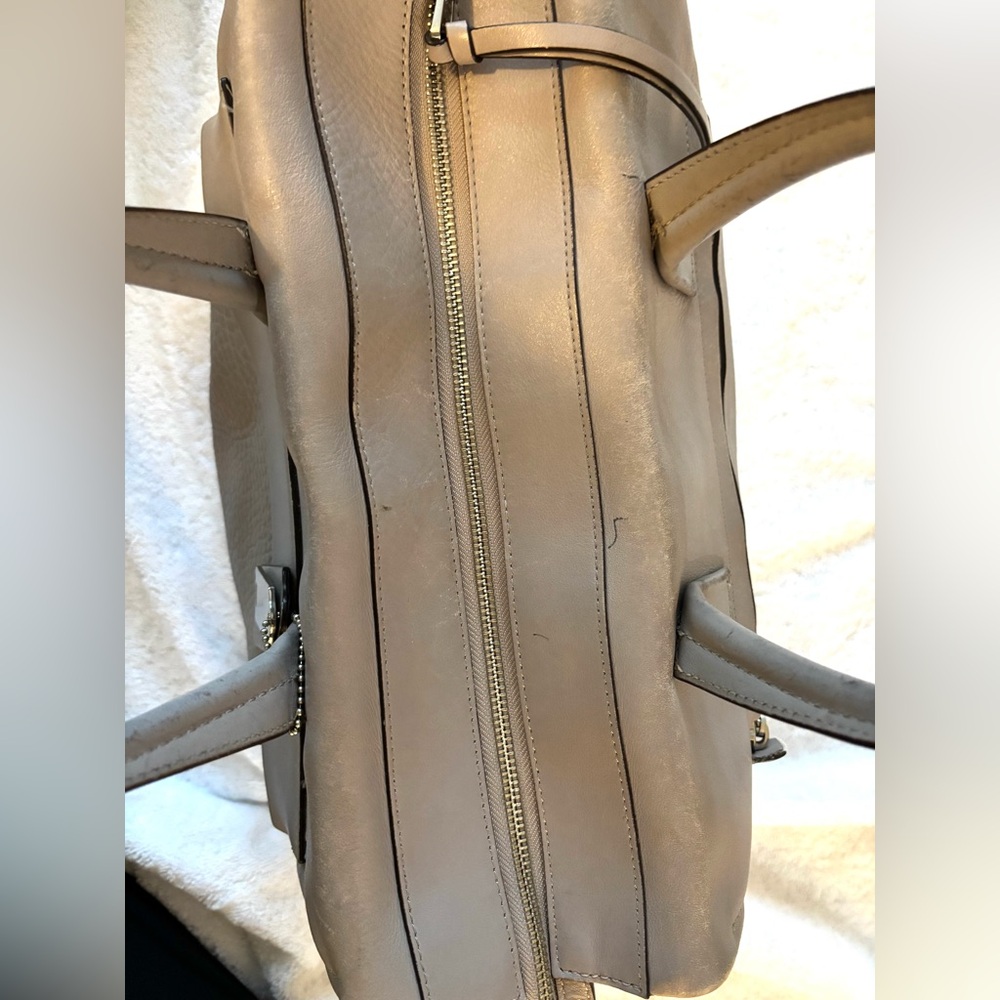 Authentic Large Coach Taupe Satchel - Picture 10 of 16